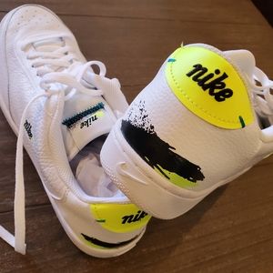 NIKE Court Vintage Premium mens shoes